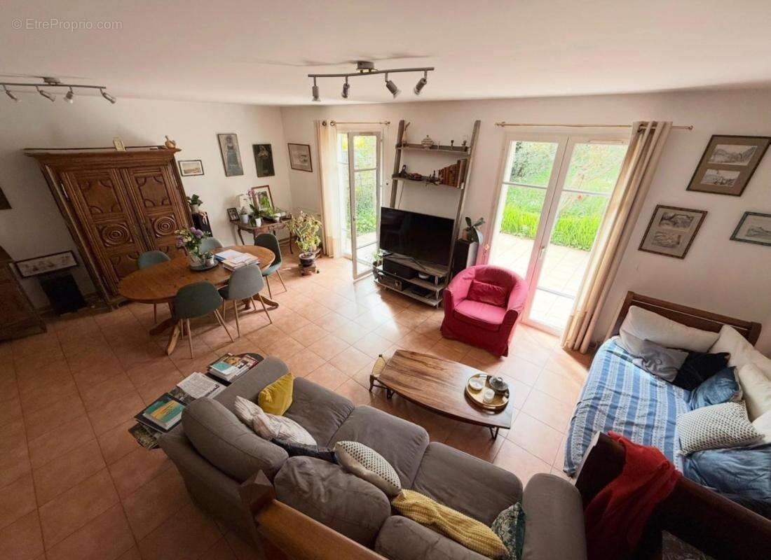 Maison à THOIRY