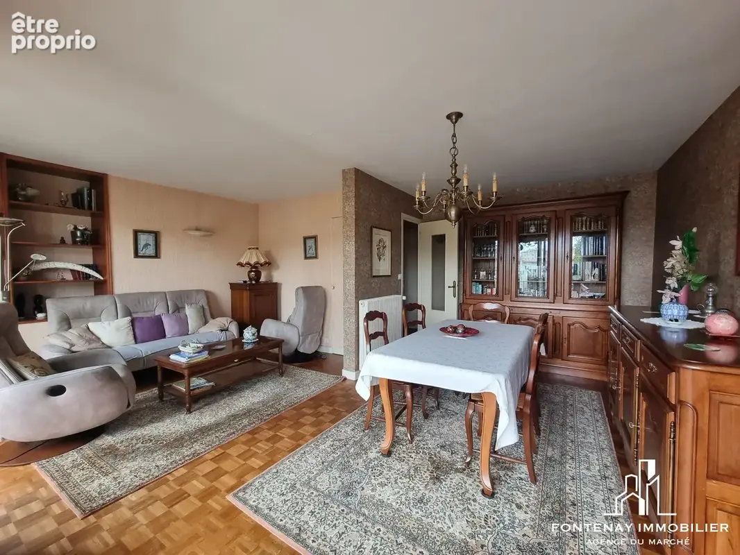 Maison 6 pièces 127 m² à vendre à Fontenay-Le-Comte (85200) - photo 2