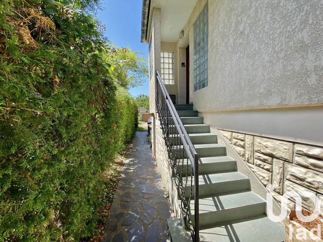 Photo 4 - Appartement à BURES-SUR-YVETTE