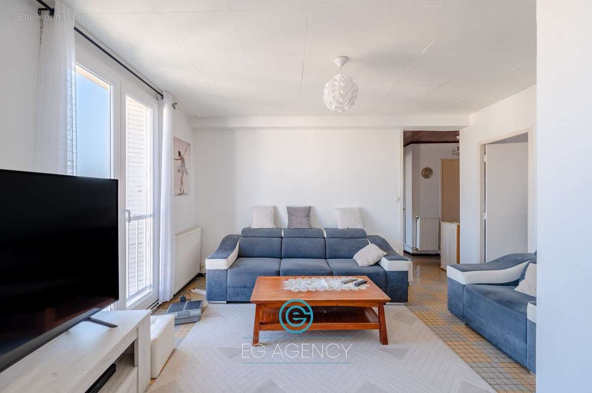 Appartement à MARSEILLE-14E