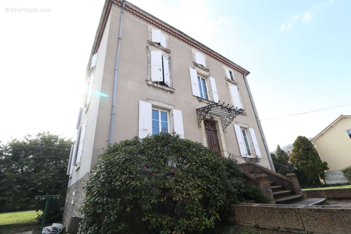 Maison à TOURNON-SUR-RHONE