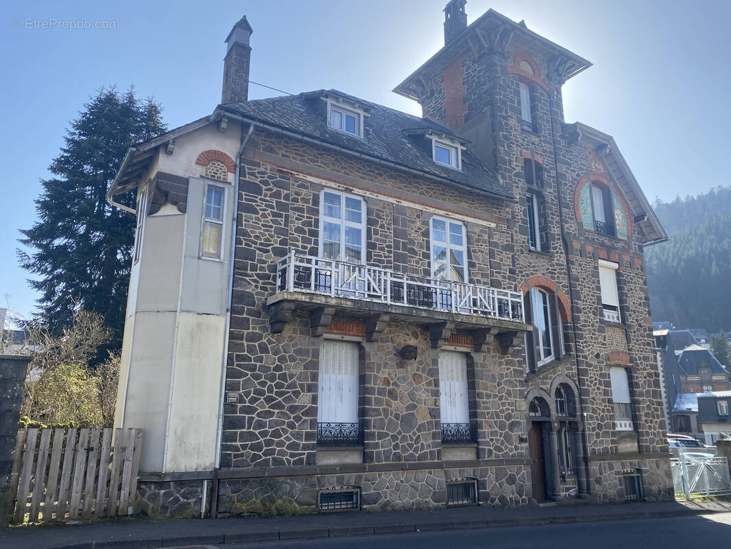 Maison à MONT-DORE