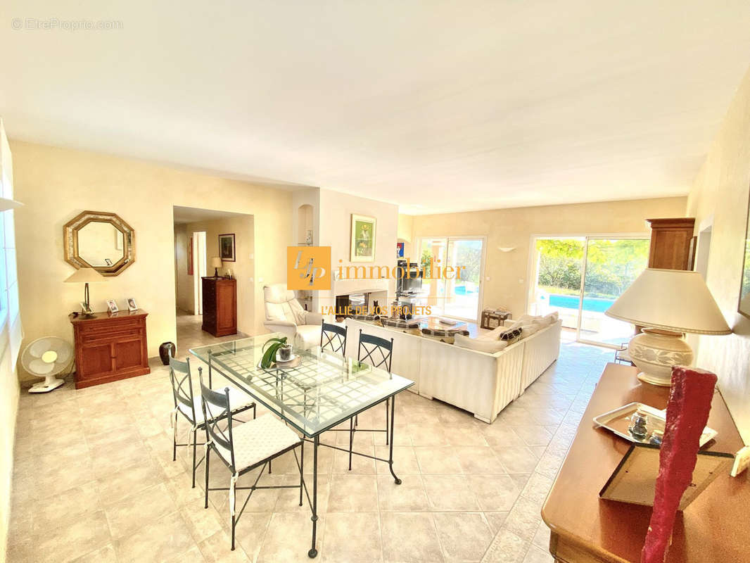 Maison à LES MATELLES