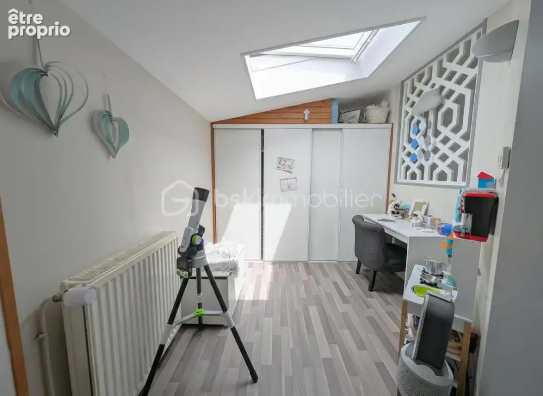 Maison 3 CH, garage et jardin à 100m de la place Sainte-Cécile – Le charme, le calme et le 'tout-à-pied' - photo 8