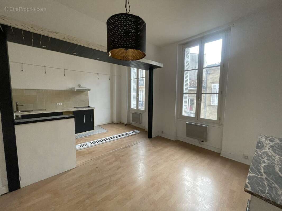 Appartement à BORDEAUX