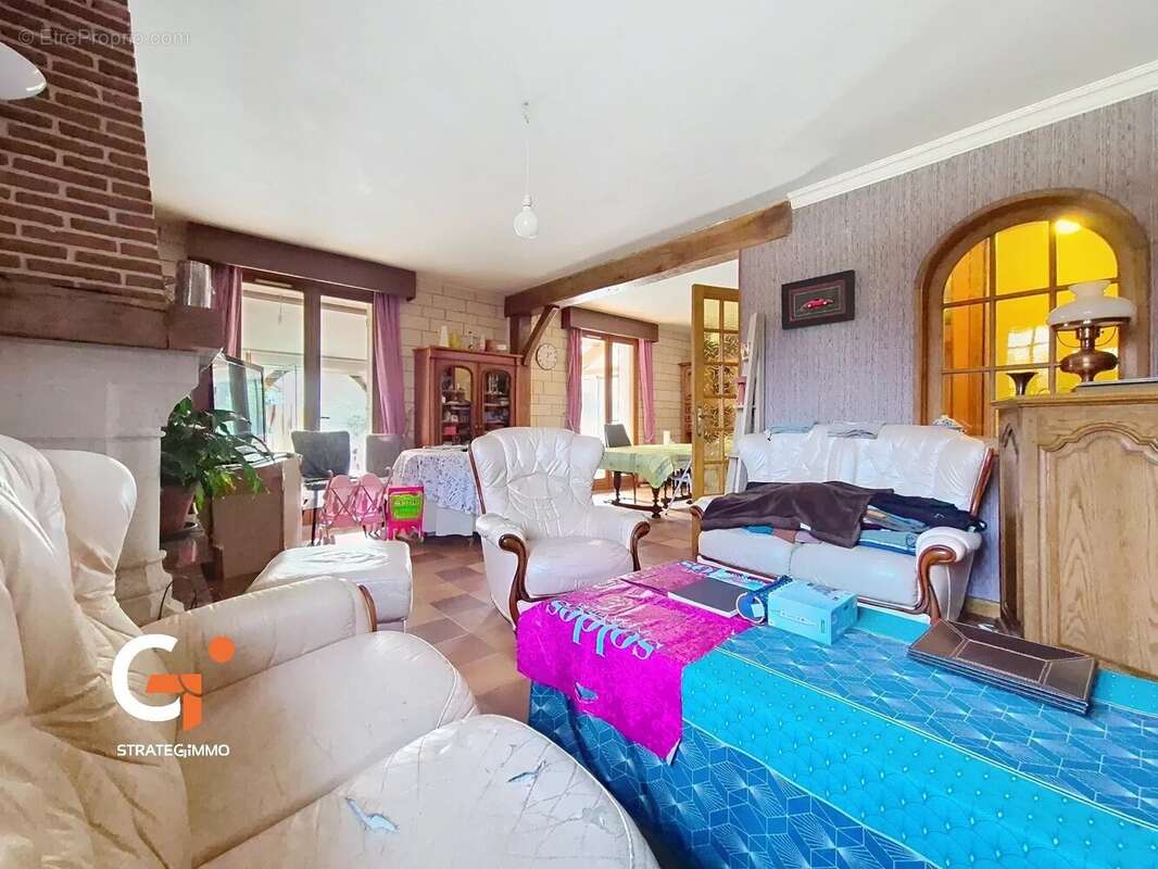 Maison à LA TRINITE-DE-THOUBERVILLE