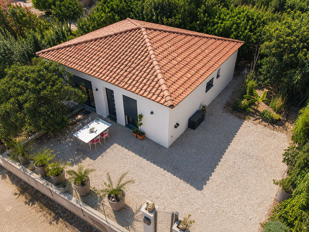 Cannes bas Croix-des-Gardes - Maison neuve 82 m²  niché dans la verdure - Terrain 609 m² - Création possible d'un étage - photo 3