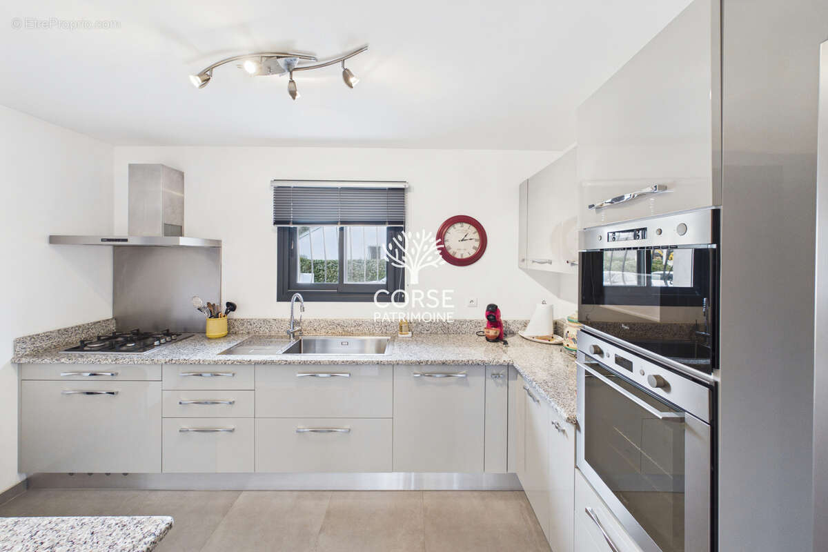 Maison à PORTO-VECCHIO