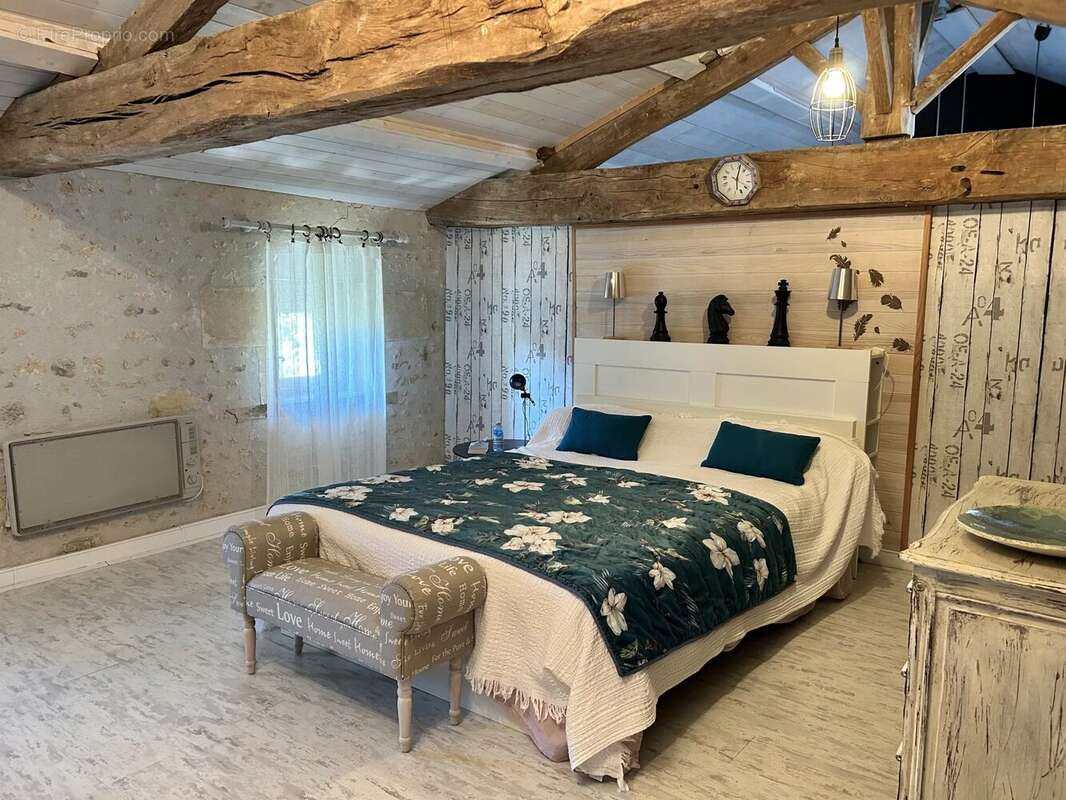 Maison à MIRAMBEAU