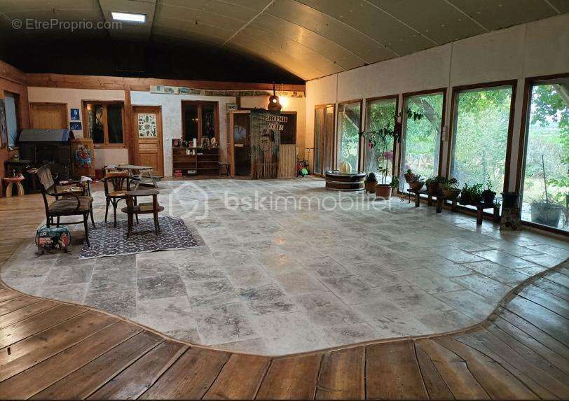 Appartement à SAINT-BAUZELY