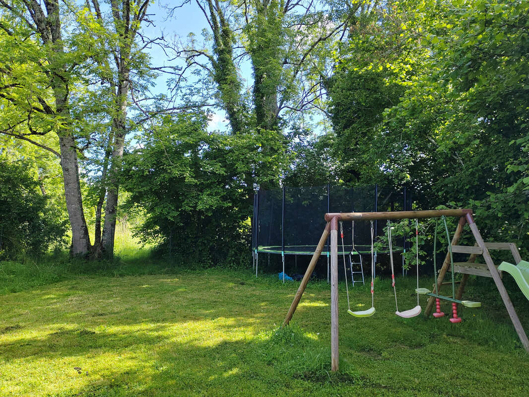 Maison à AUNAY-EN-BAZOIS