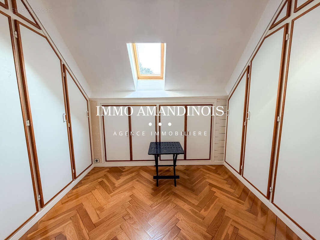 Maison à SAINT-AMAND-LES-EAUX