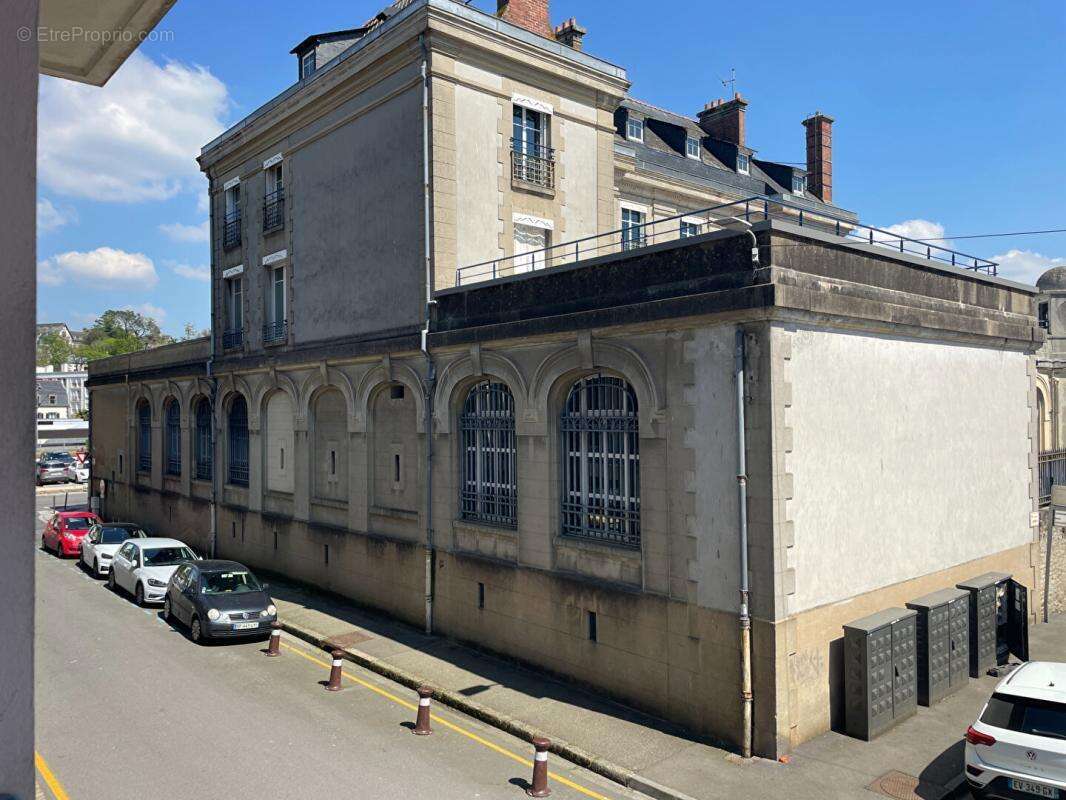 T3 lumineux et spacieux de presque 90 m2 sans vis-a-vis- Centre-Ville Quimper - photo 5