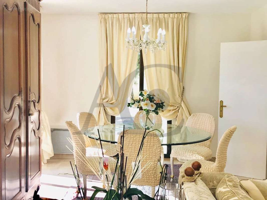 Maison à VILLENEUVE-LOUBET