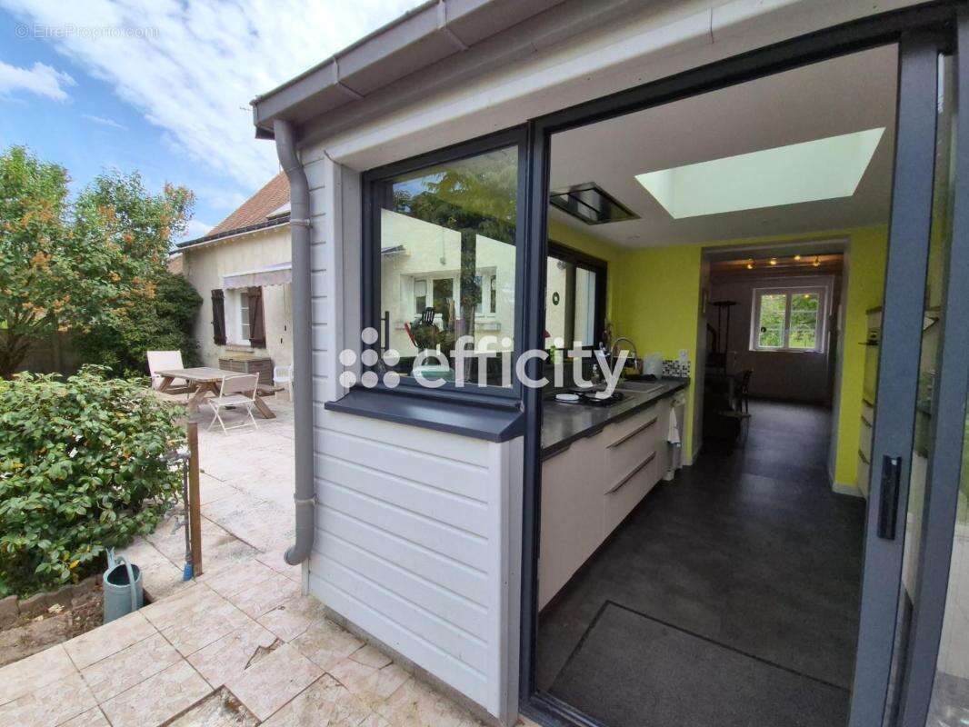Maison 199 m² à Chedigny  - photo 6