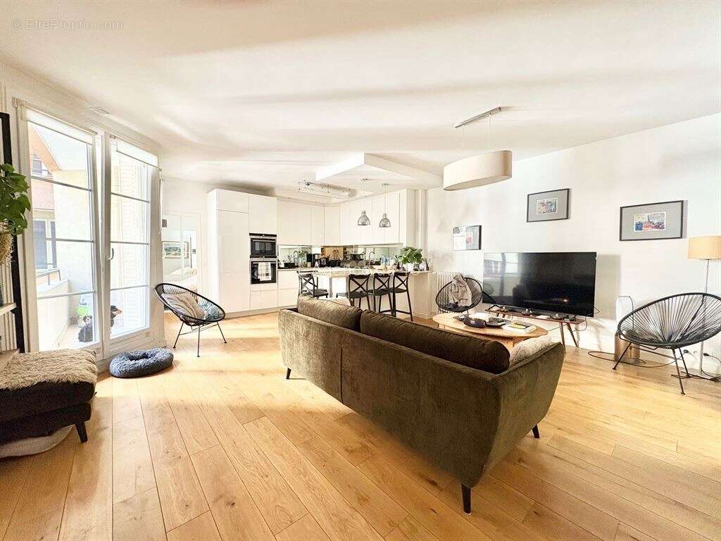 Appartement à ISSY-LES-MOULINEAUX