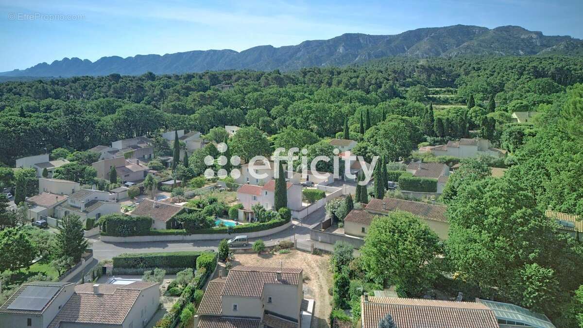 Maison 132 m² à Saint-Remy-De-Provence  - photo 4