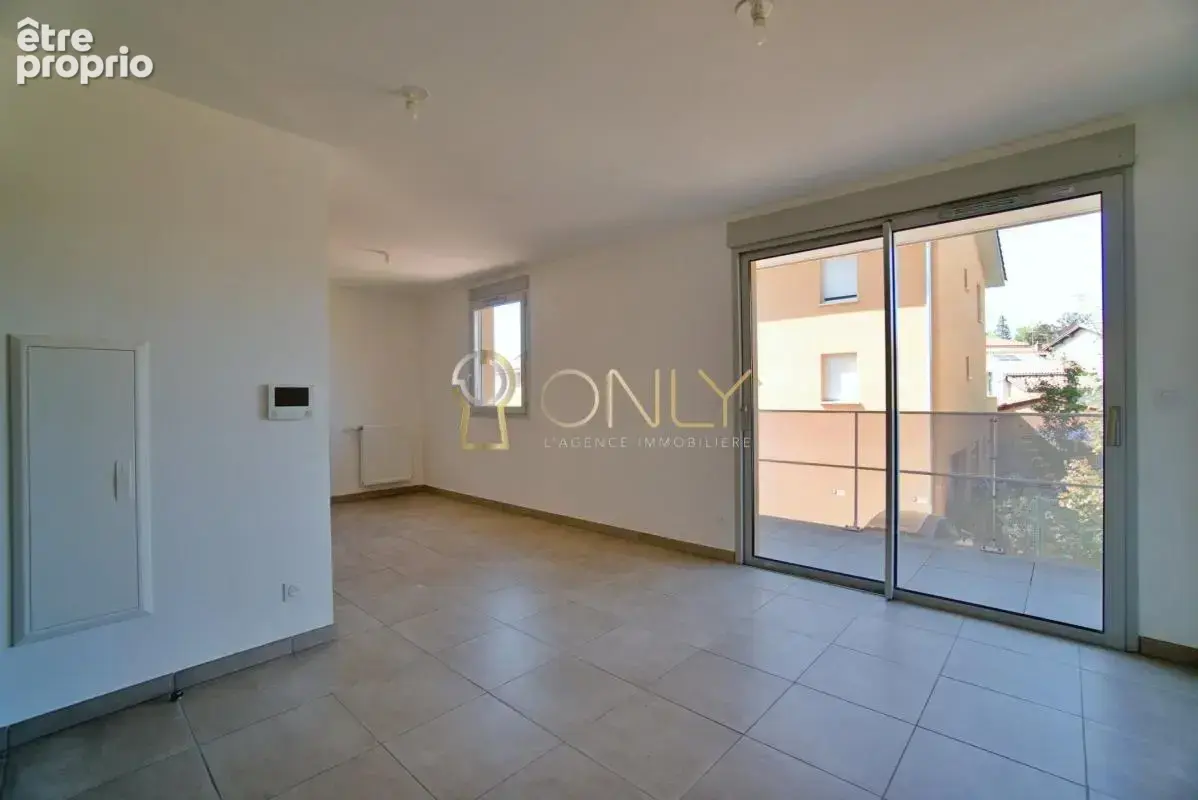Quincieux- Appartement T2 - Centre Village - photo 3