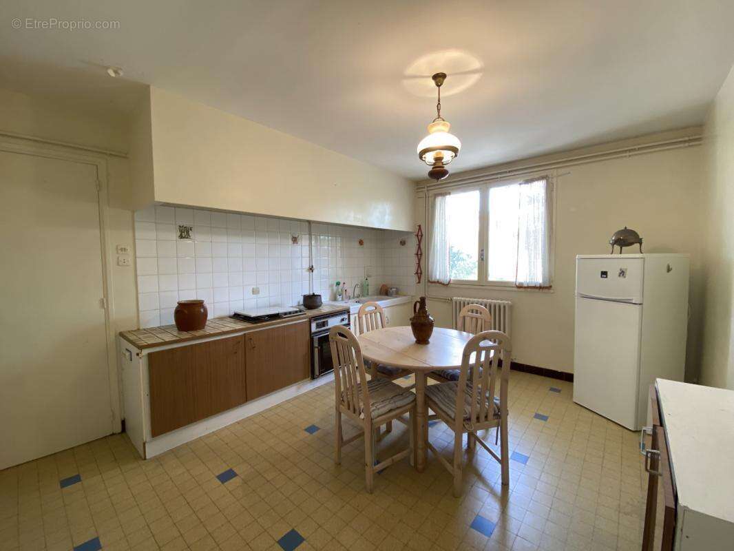 Maison 8 pièces 215 m² Balma  Grand terrain au calme - photo 13