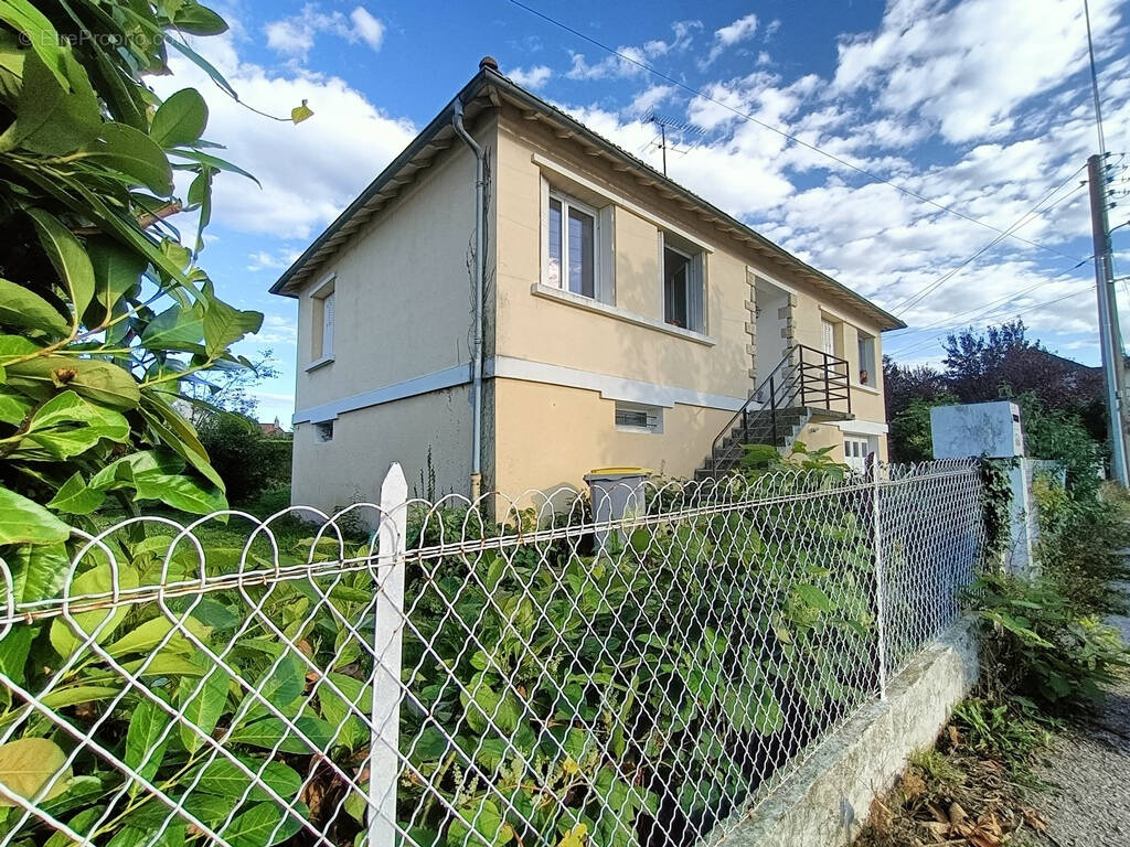 Maison à SAINT-POURCAIN-SUR-SIOULE