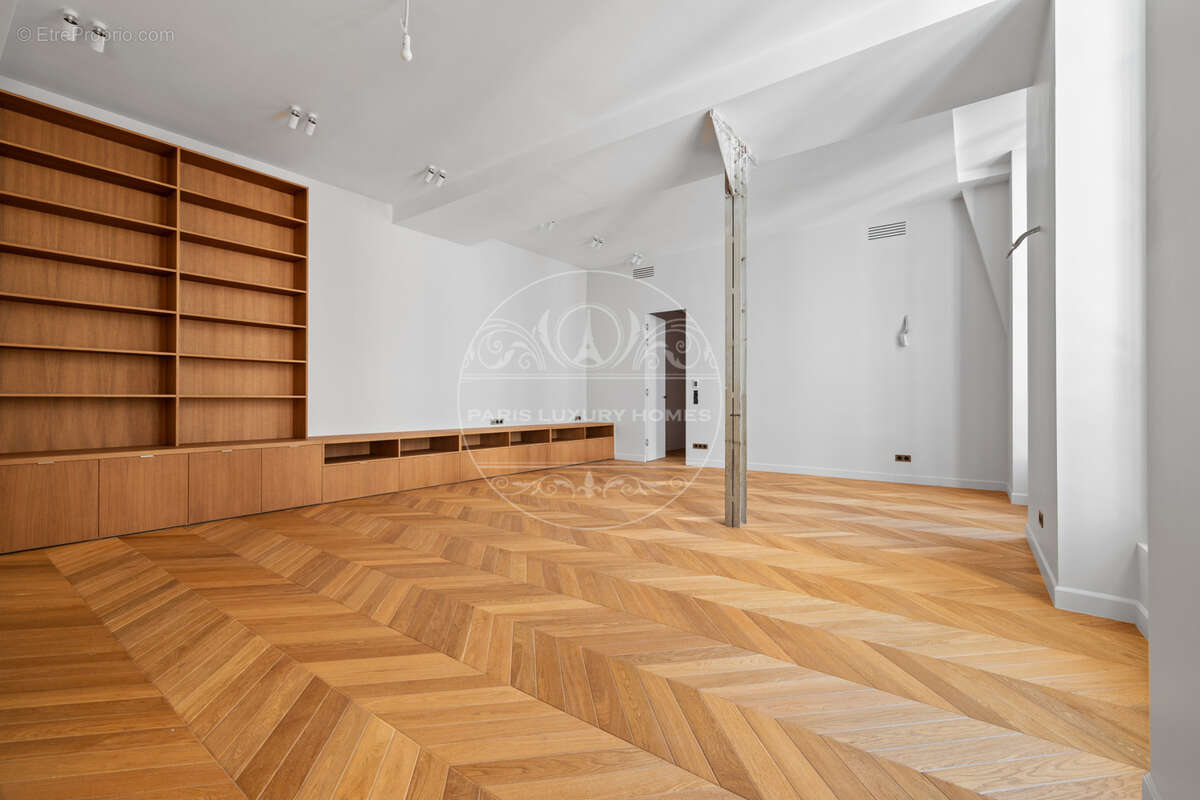 Superbe appartement rénové à Paris 1er ! - photo 9