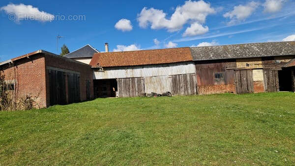 Maison à GRANDVILLIERS