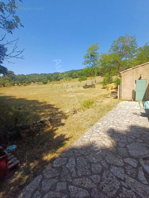 Villa avec garage et jardin sur 1,2 ha - photo 15