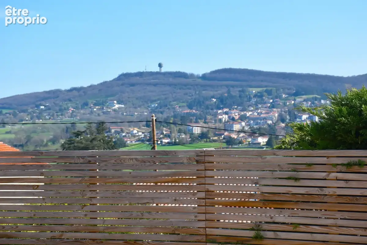 DARDILLY – Superbe villa contemporaine de 151 m² avec vue Mont Verdun - photo 7