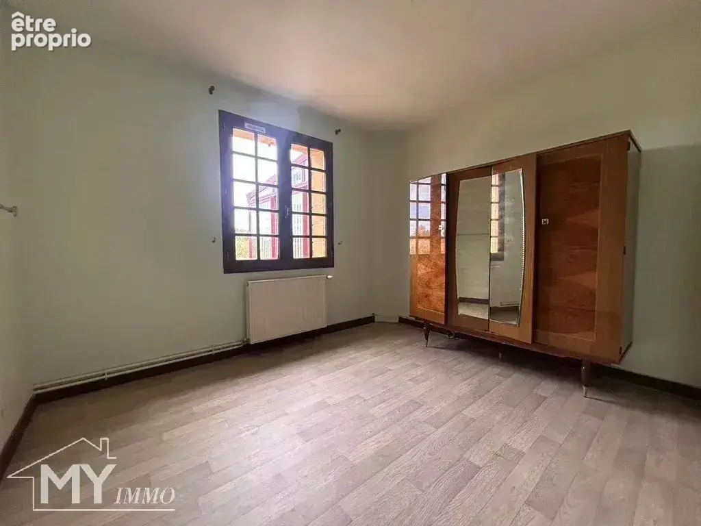 Charmante maison familiale aux beaux volumes, dans un environnement privilégié entre calme et commodités - photo 28