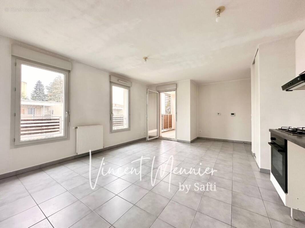 Photo 1 - Appartement à RILLIEUX-LA-PAPE