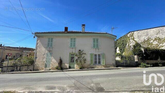 Photo 1 - Maison à FONTAINE-CHALENDRAY