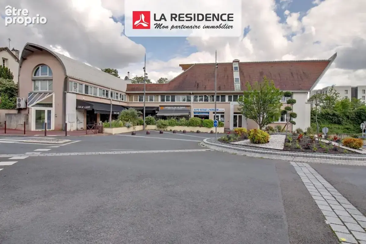 Appartement 750 m² à vendre à Eragny (95610) - photo 9
