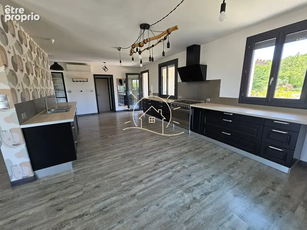 Maison familiale avec piscine et terrain constructible - photo 5
