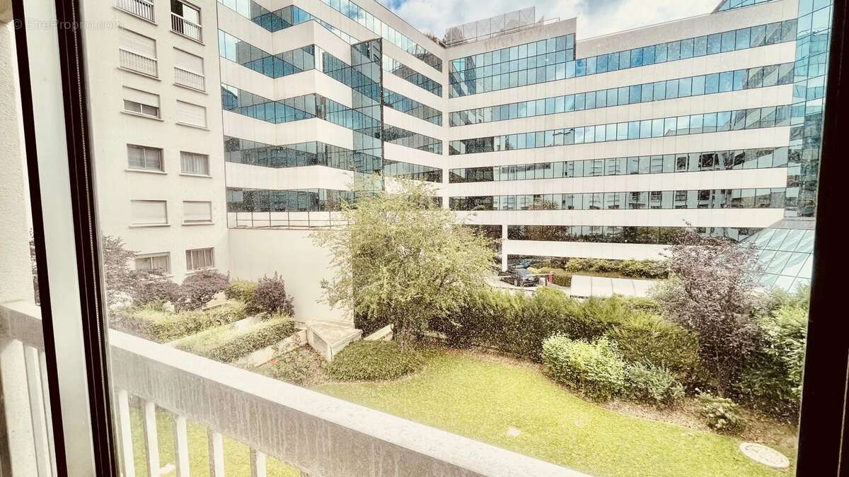 Appartement à LEVALLOIS-PERRET
