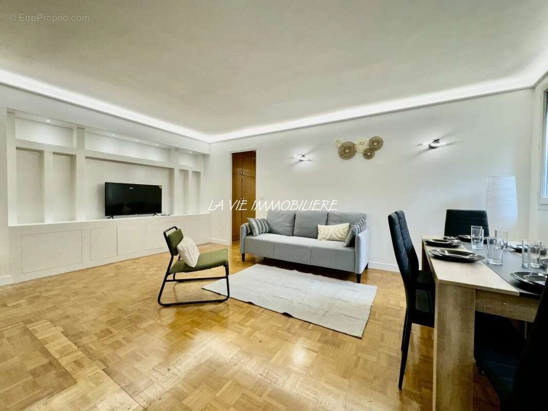 Appartement à PARIS-20E