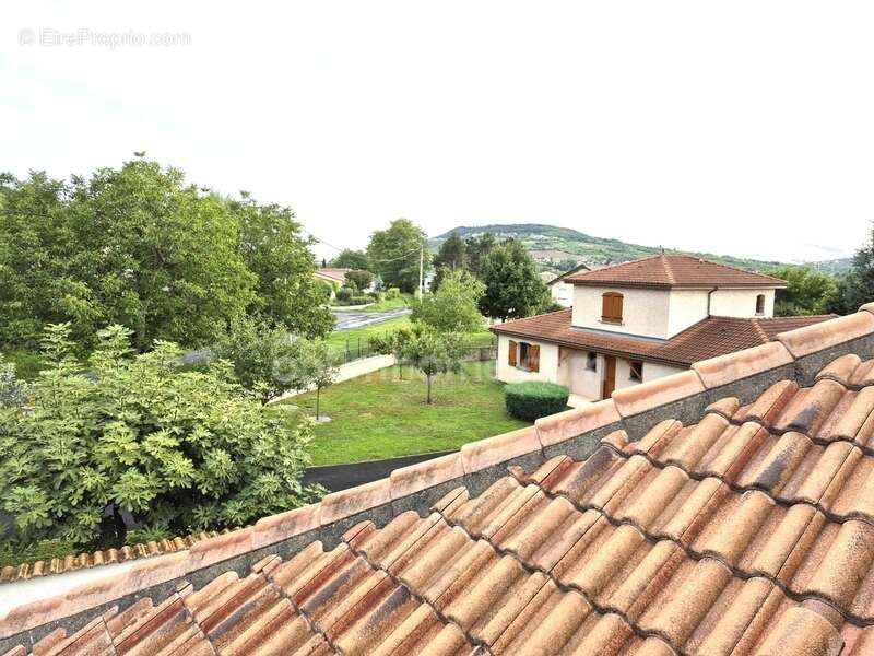 Maison à MIREFLEURS