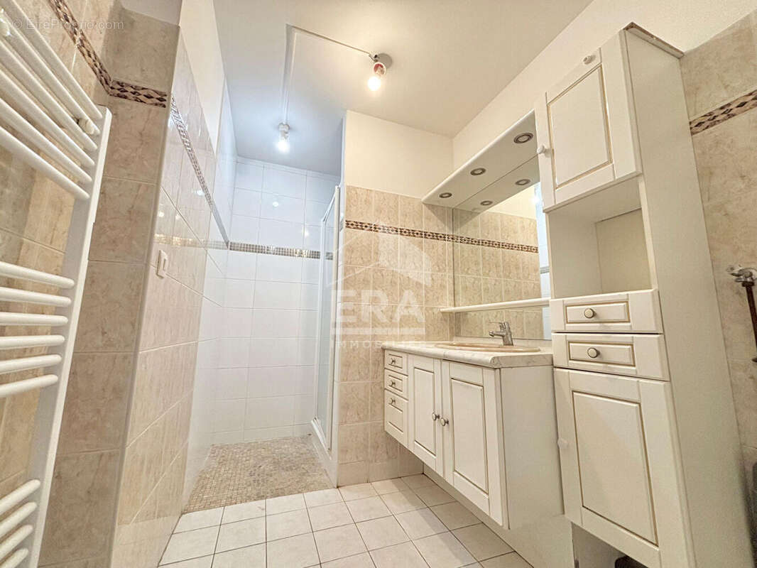 Appartement à PONTAULT-COMBAULT