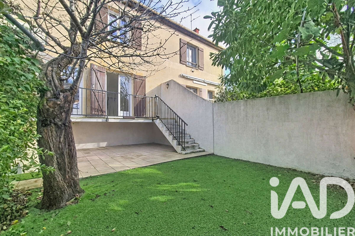 Photo 8 - Appartement à EPINAY-SUR-SEINE