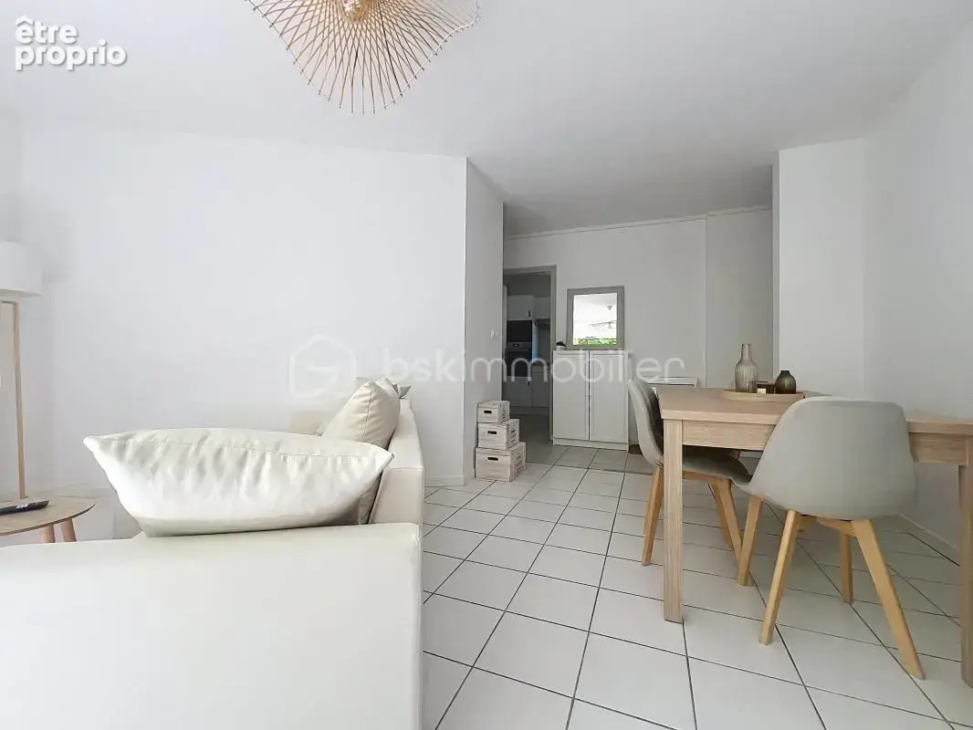 ***grenoble t2 de 51m2 un cocon en plein centre ville  dans rue calme*** - photo 8