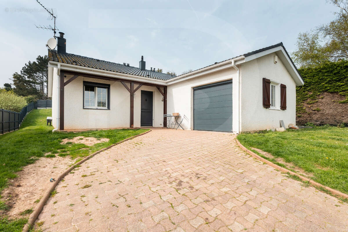 Maison à CAUVILLE-SUR-MER