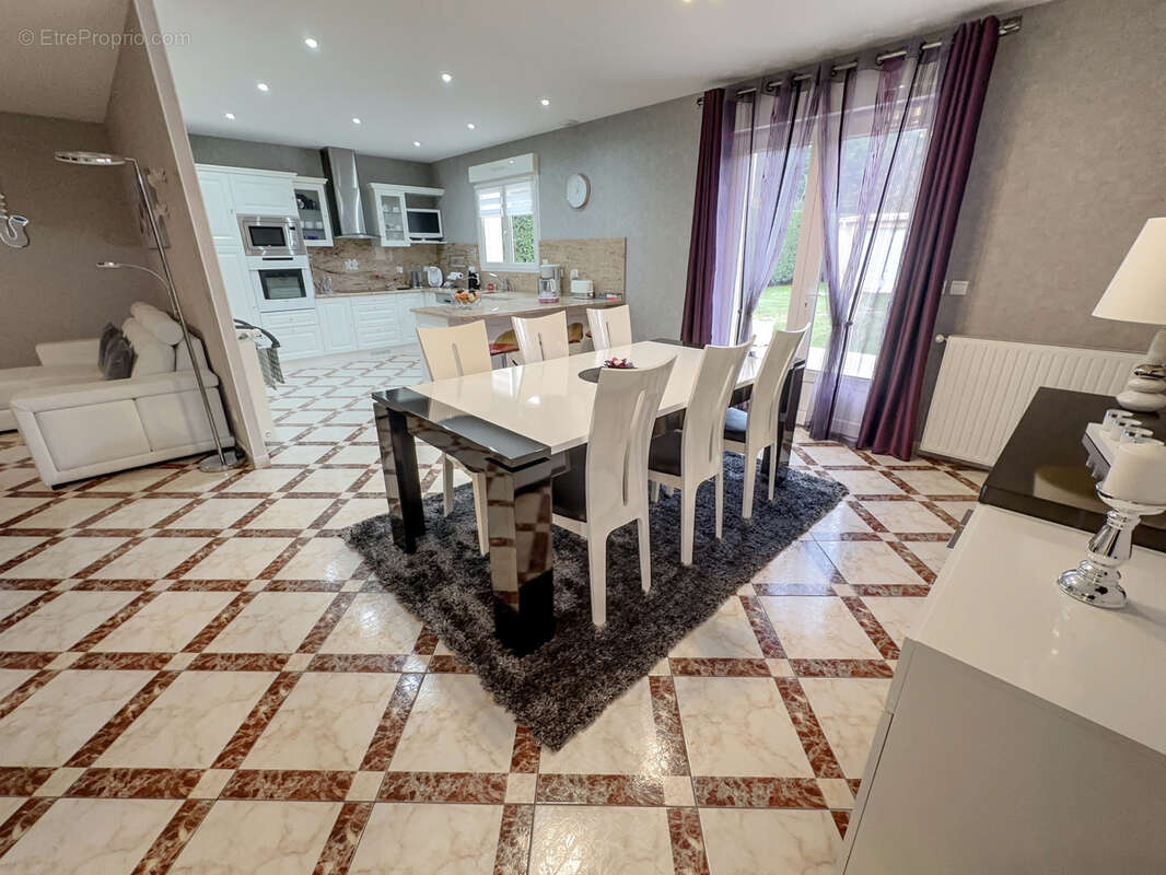 Maison à VERNOUILLET