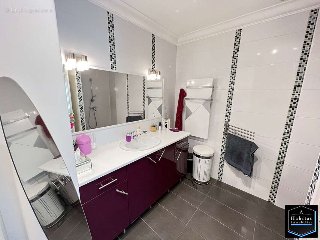 Maison à LE PLESSIS-BELLEVILLE