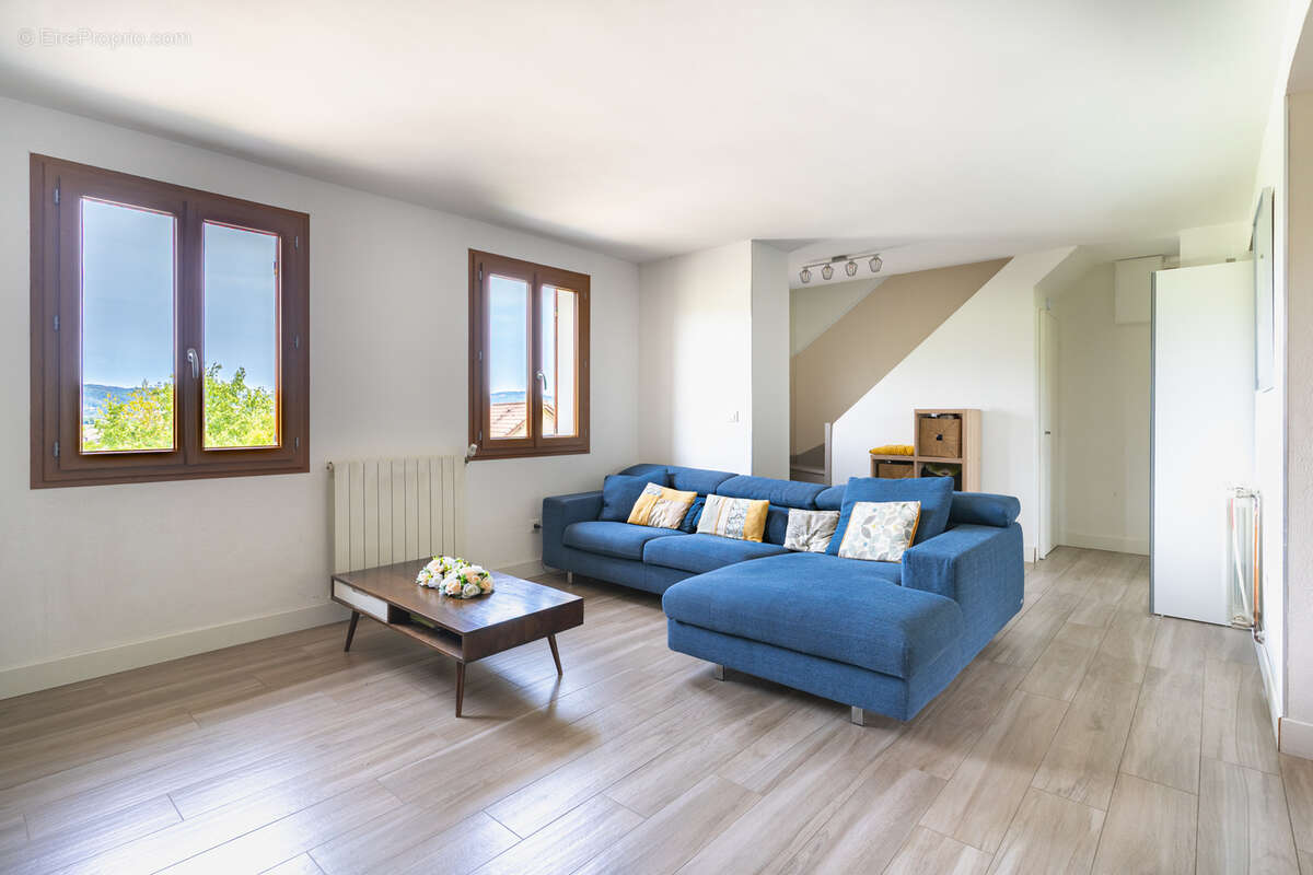 Maison à POISY