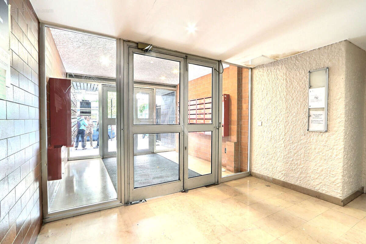 Parking à PARIS-19E