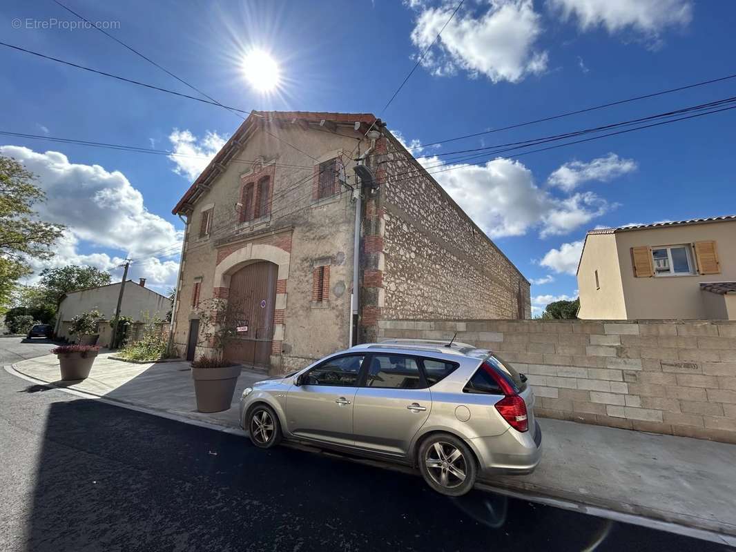Maison à CUXAC-D&#039;AUDE
