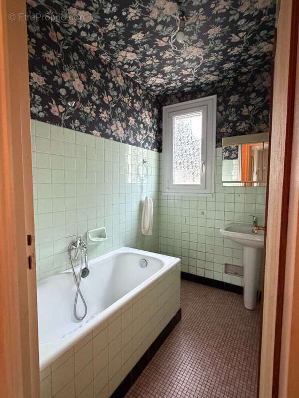 Maison de plain-pied à LA LONDE, - photo 7