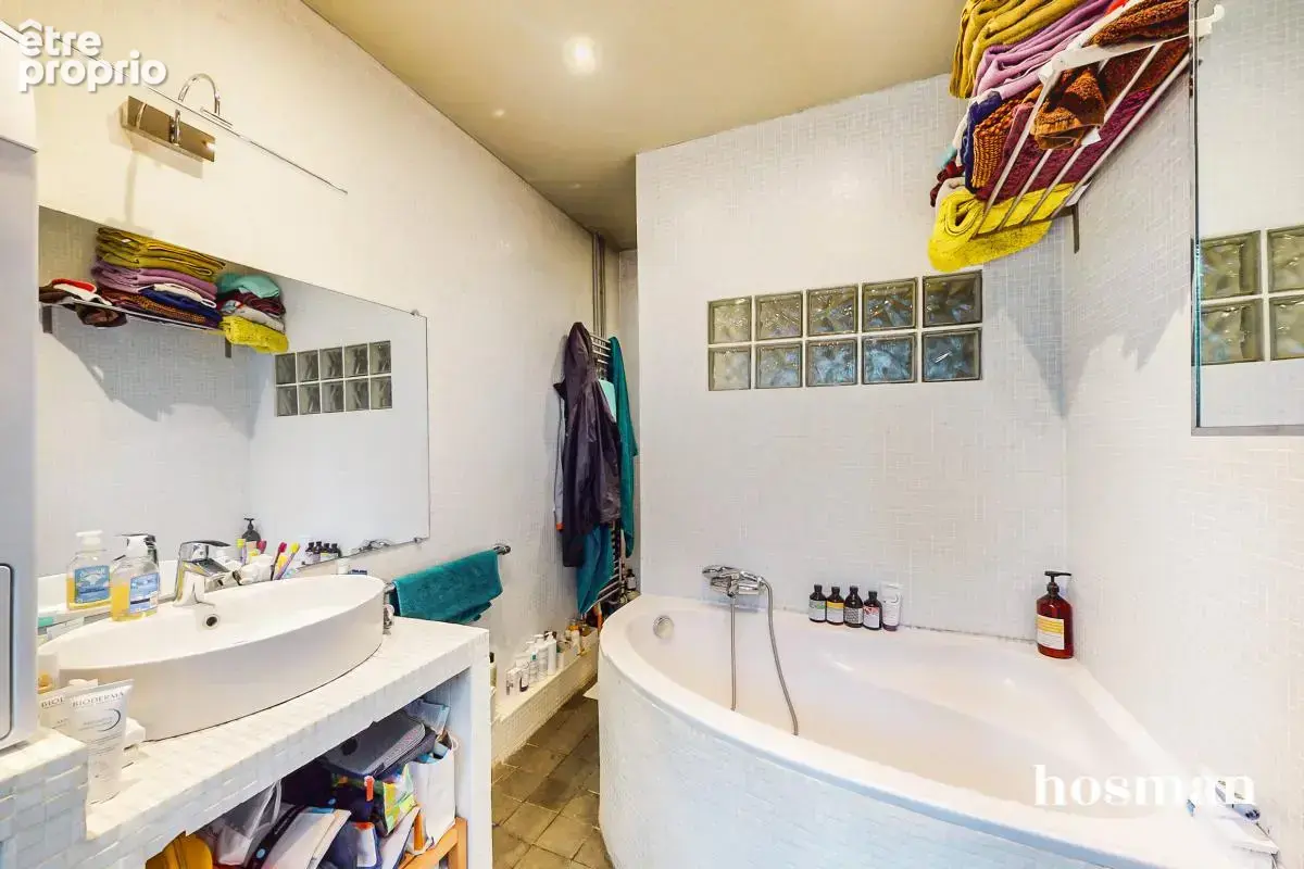 Appartement familial - 92,4m2 - 4 pièces avec cave - DPE D - Boulevard de la Chapelle, Paris 10ème - photo 11