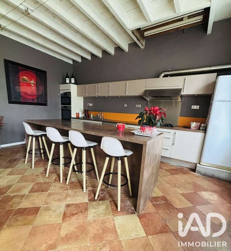 Maison 155 m² à Coutras  - photo 8