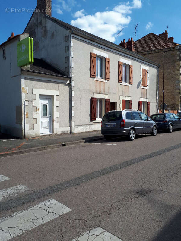 Appartement à FOURCHAMBAULT