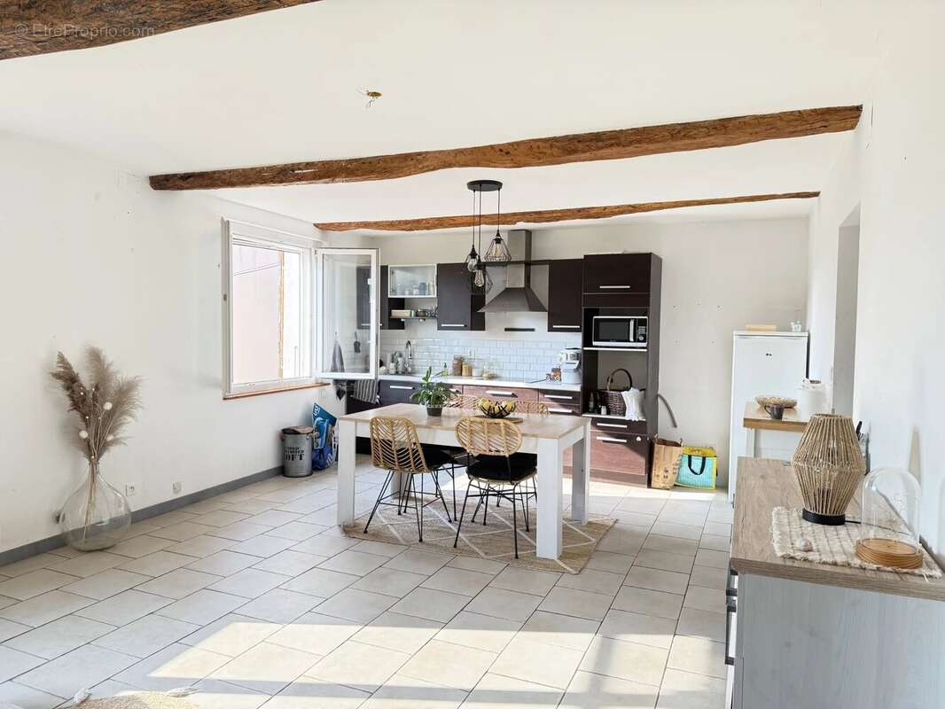 Appartement à BESSE-SUR-ISSOLE